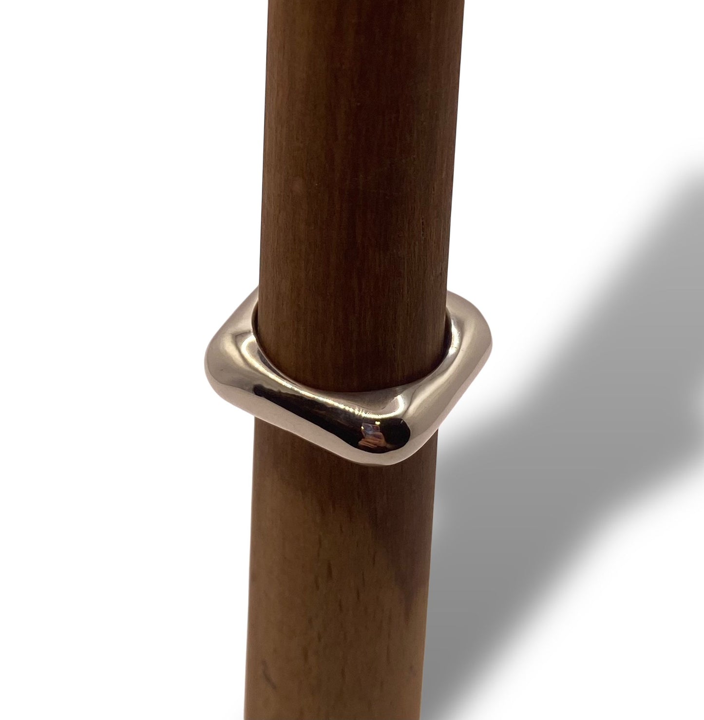 4 SIDED RING